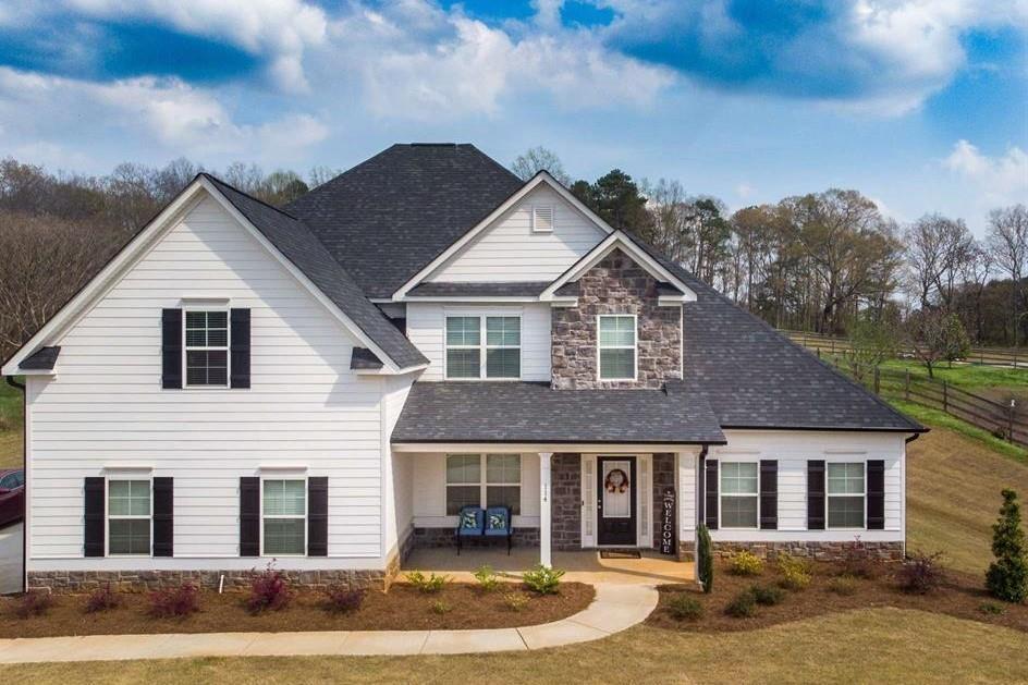 114 Kindelwood Dr., Newnan, GA 30263