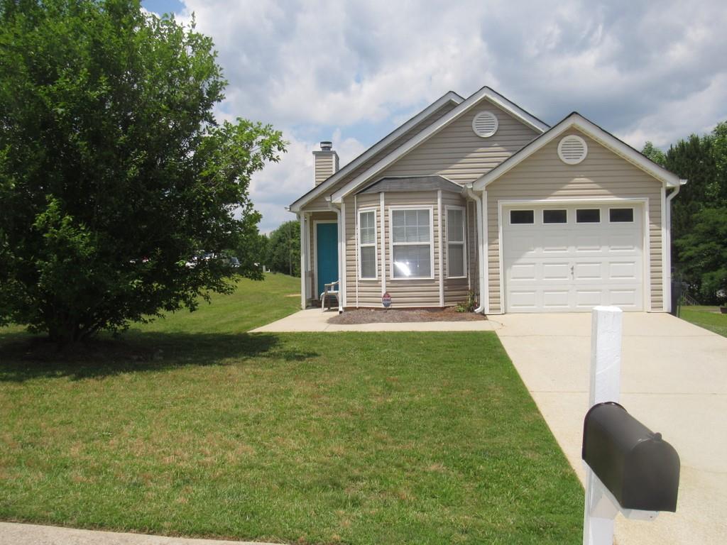 1321 Binford Pl., Douglasville, GA 30134