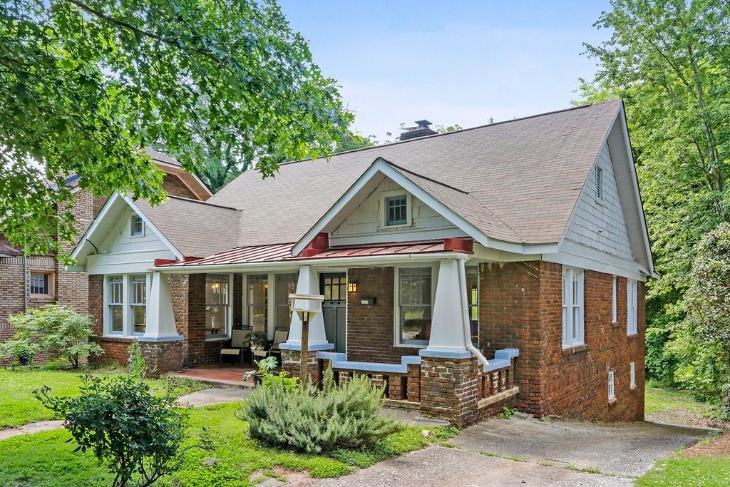 1014 SW Katherwood Dr., Atlanta, GA 30310