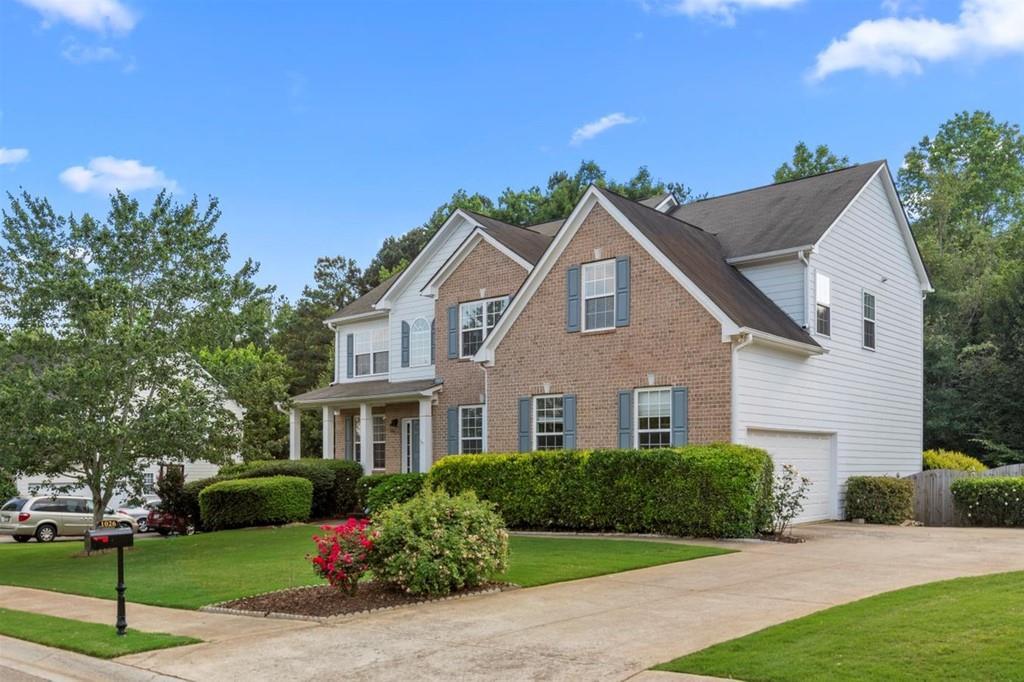 1026 Forest Creek Dr., Canton, GA 30115