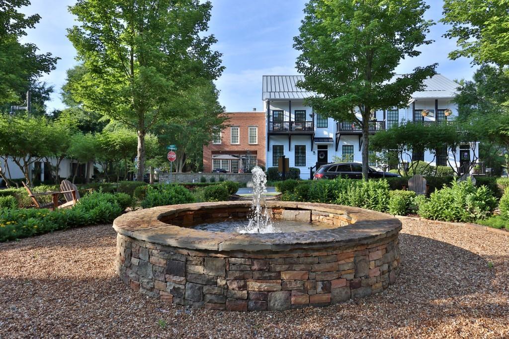 121 Hubbard Rd., Woodstock, GA 30188