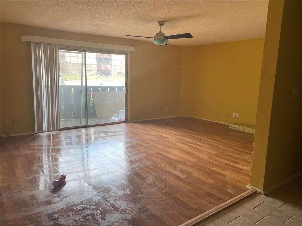 518 Camelot Dr., College Park, GA 30349