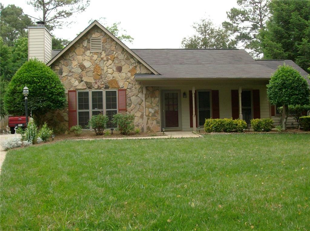 658 Shiloh Ct., Lawrenceville, GA 30044