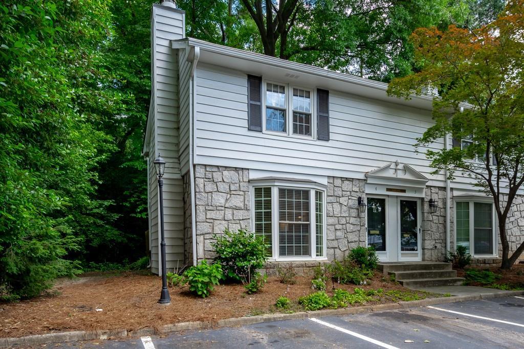 136 Peachtree Memorial Dr. ##MD4, Atlanta, GA 30309