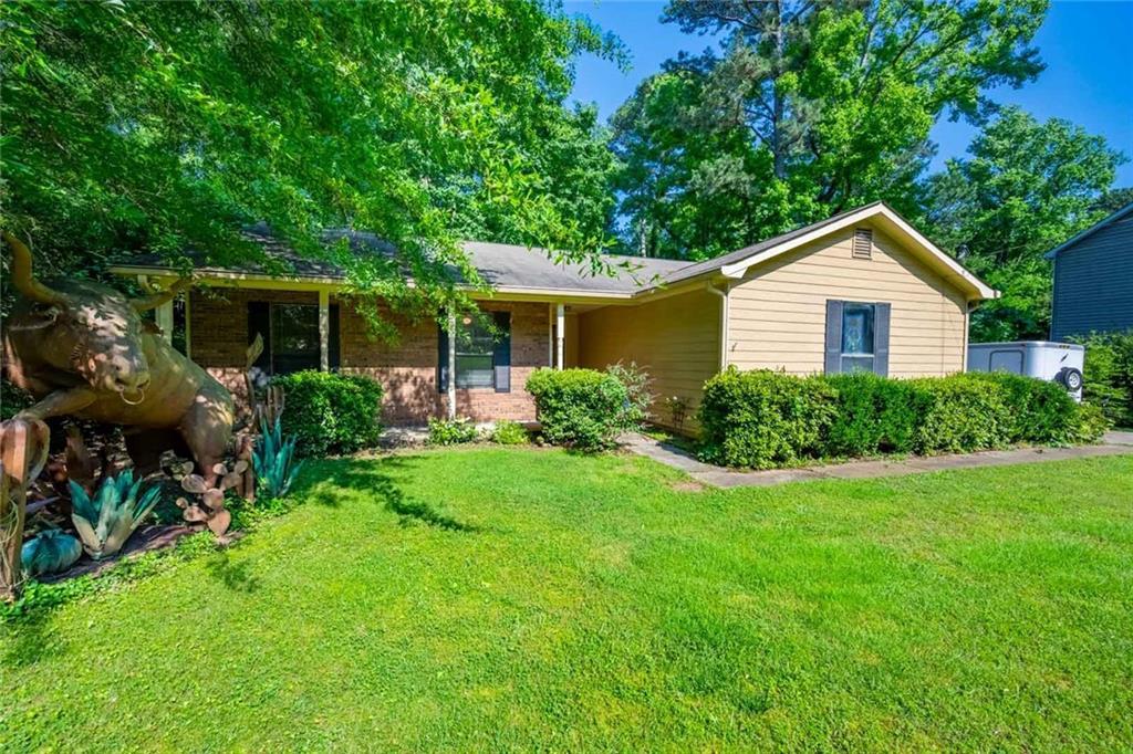 5476 Pinedale Cir., Sugar Hill, GA 30518