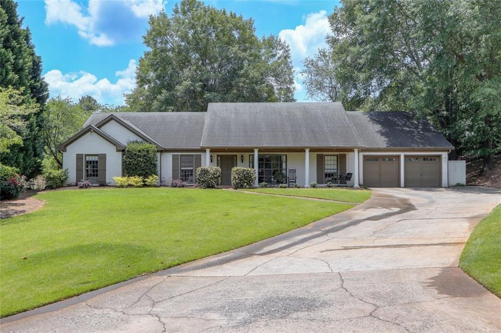 315 Dogwood Tr., Marietta, GA 30067