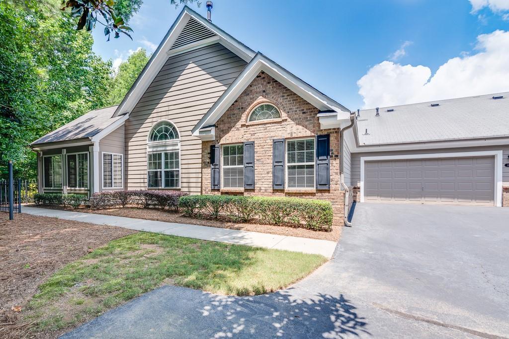 1806 Sweet Apple Cir., Alpharetta, GA 30004