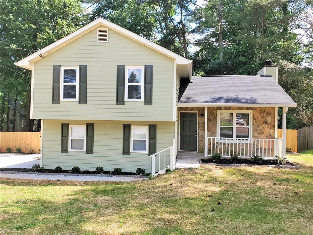 5461 Forest Path Ct., Stone Mountain, GA 30088