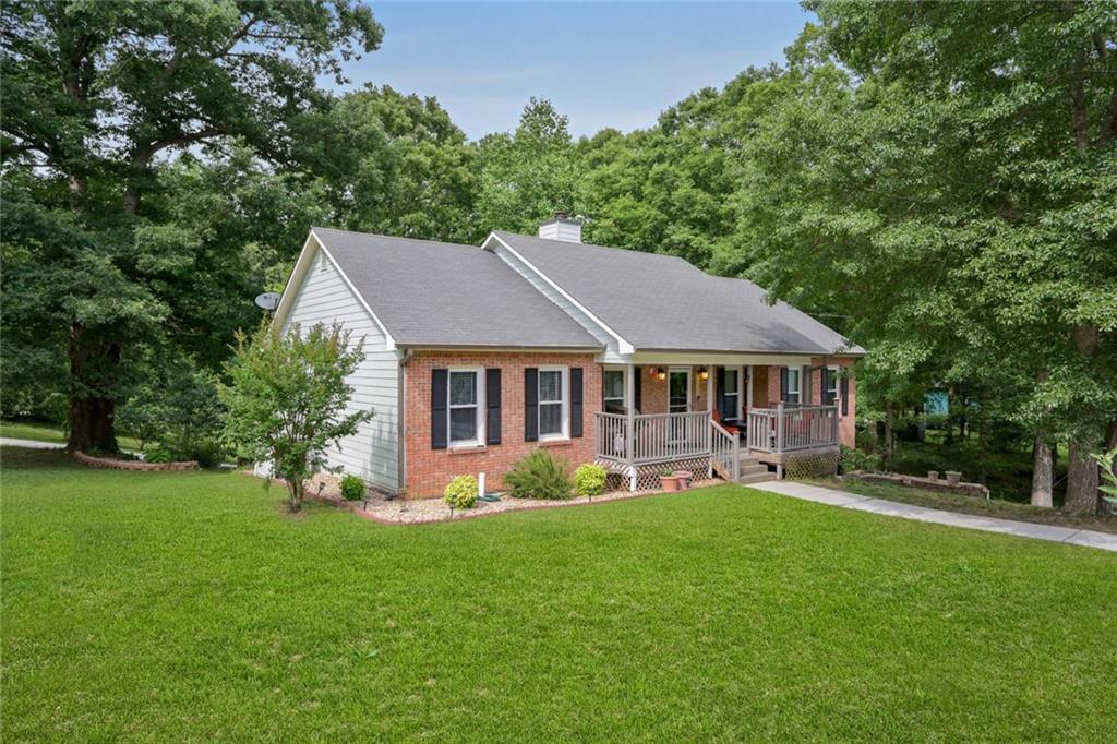 1760 Mountain Ash Ct., Dacula, GA 30019