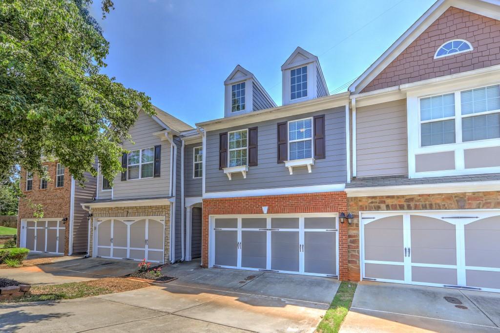 986 Pierce Ivy Ct., Lawrenceville, GA 30043