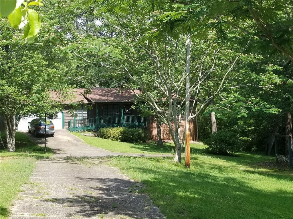4930 Cherrydale Dr., Douglasville, GA 30135