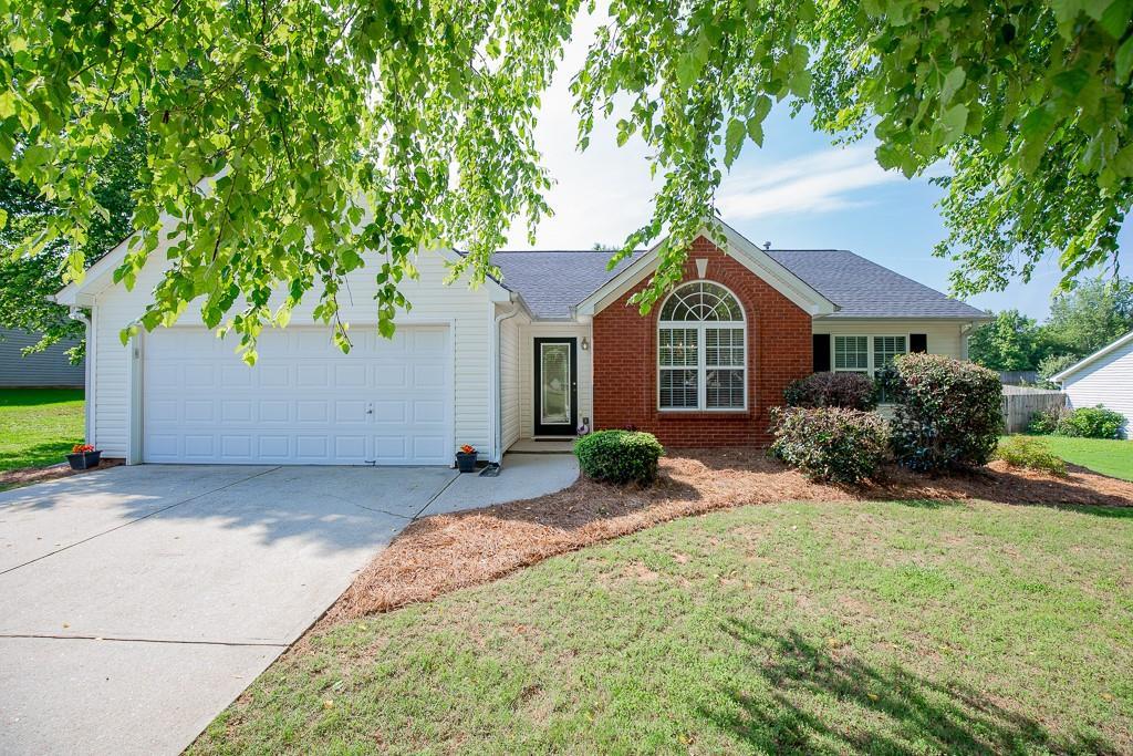 5851 Meadowfield Trace, Flowery Branch, GA 30542