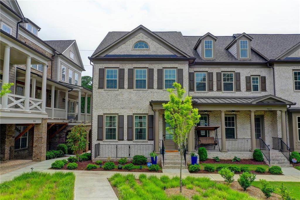 7025 Richwood Cir., Roswell, GA 30076