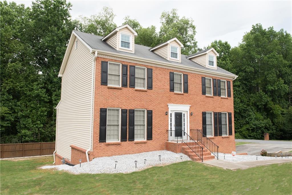 250 Thornbush Trace, Lawrenceville, GA 30046