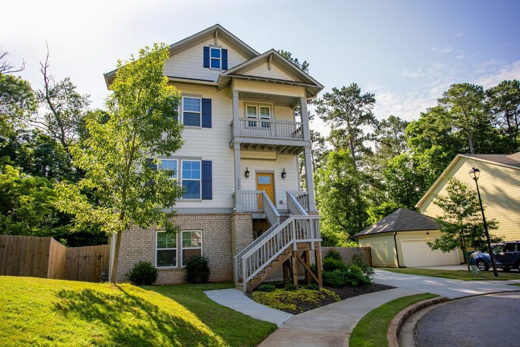 2136 Oak Knob Dr., Decatur, GA 30032