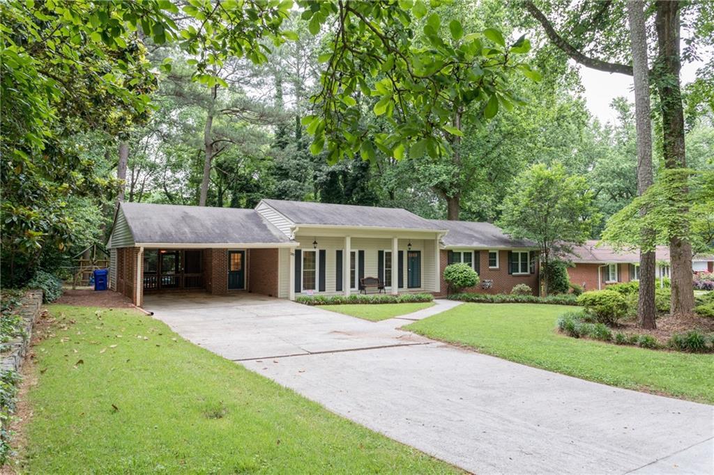 2957 Stonegate Tr., Atlanta, GA 30340