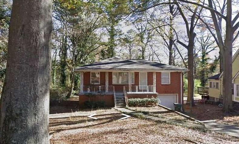555 Marktrey Pl., Atlanta, GA 30318