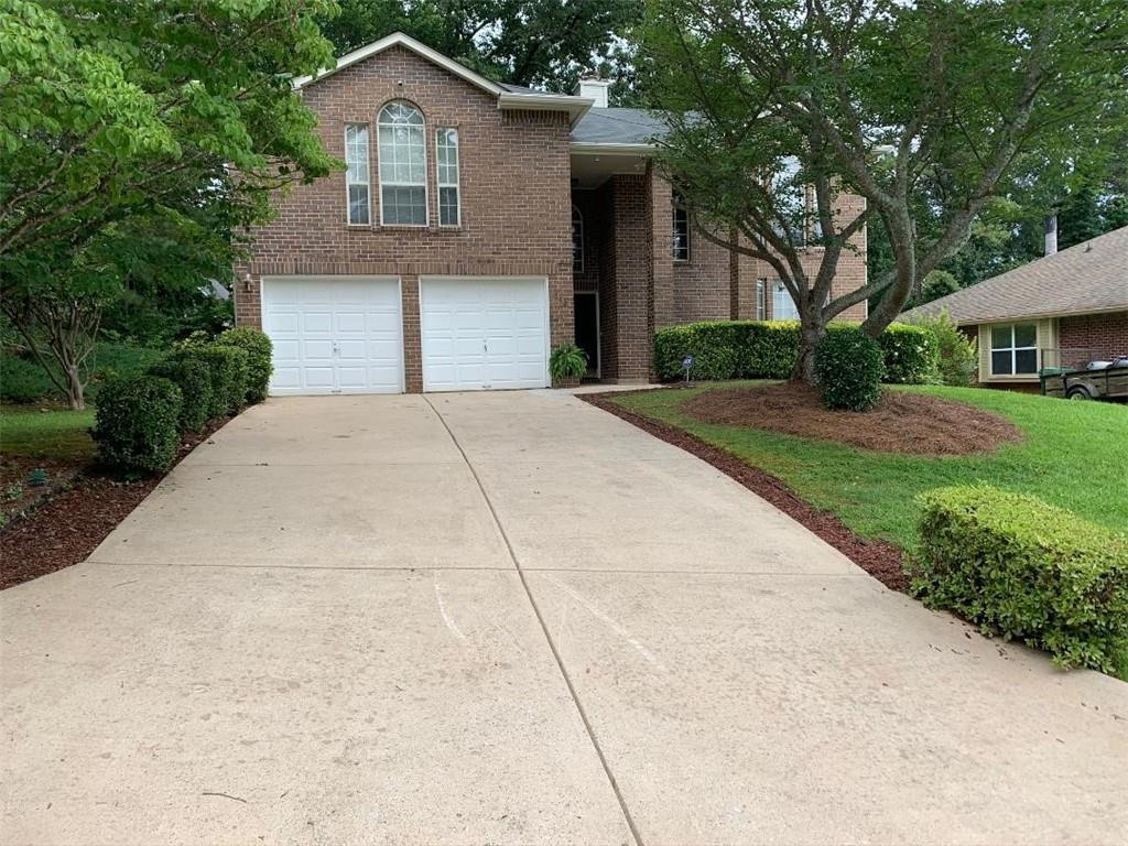 542 Woodstone Rd., Lithonia, GA 30058