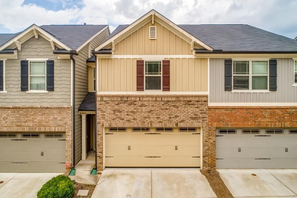 146 Townview Dr., Woodstock, GA 30189