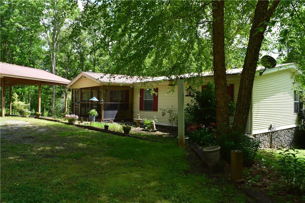 544 Refuge Valley Rd., Jasper, GA 30143
