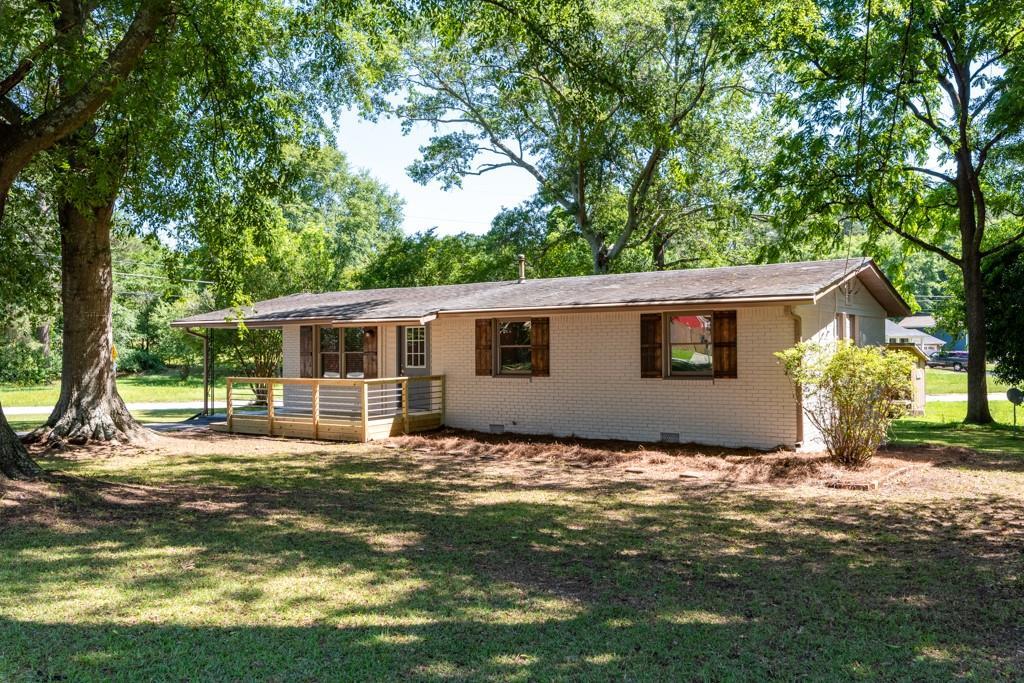 3698 Stephens Rd., Loganville, GA 30052