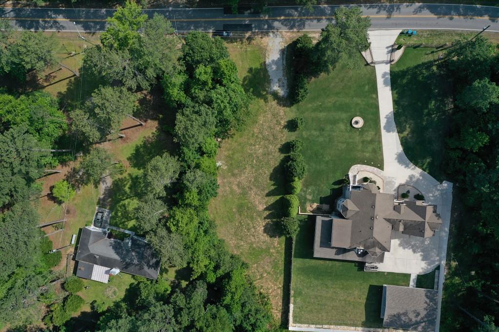 2562 Bermuda Rd., Stone Mountain, GA 30087