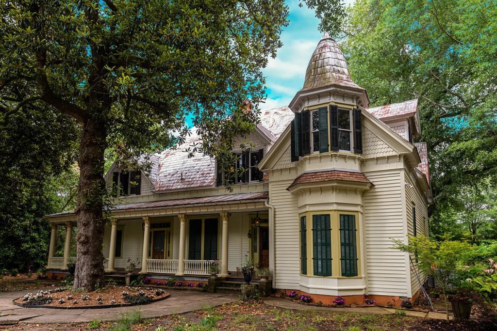 215 N Woodlawn Dr., Crawford, GA 30630