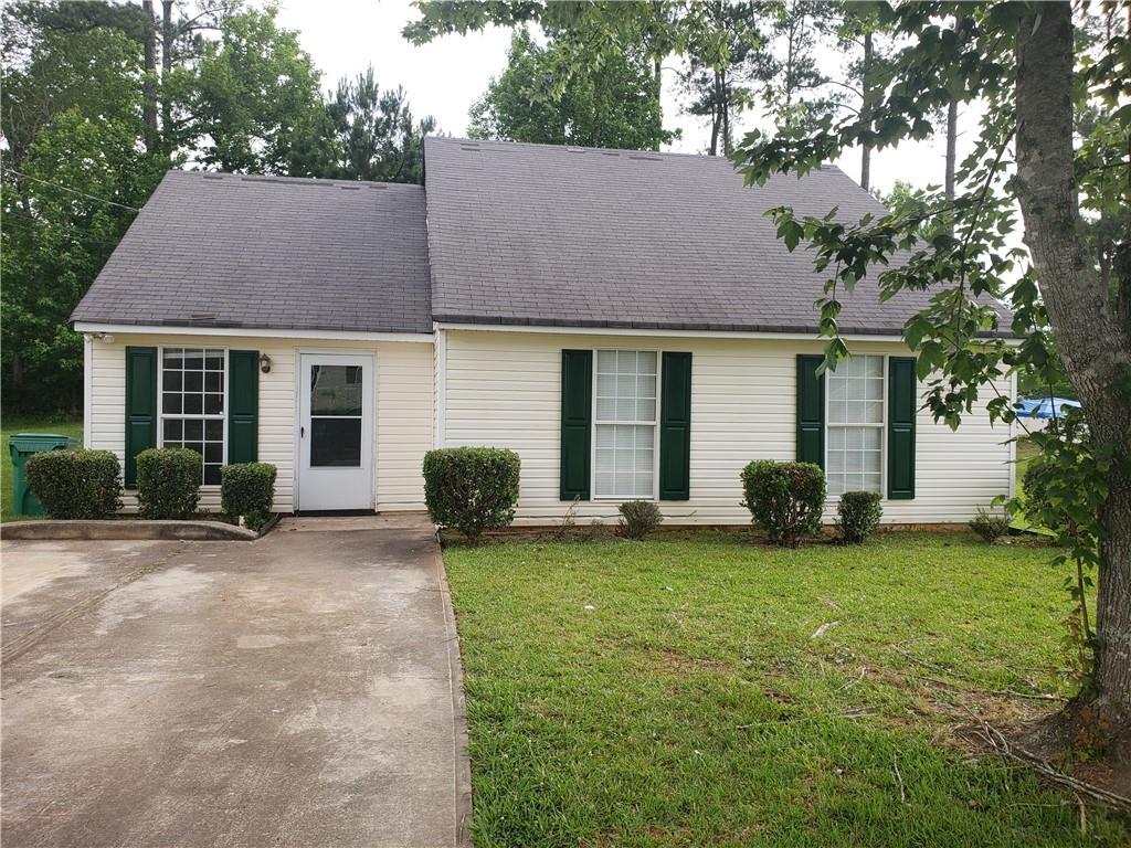 3326 Lineview Dr., Ellenwood, GA 30294