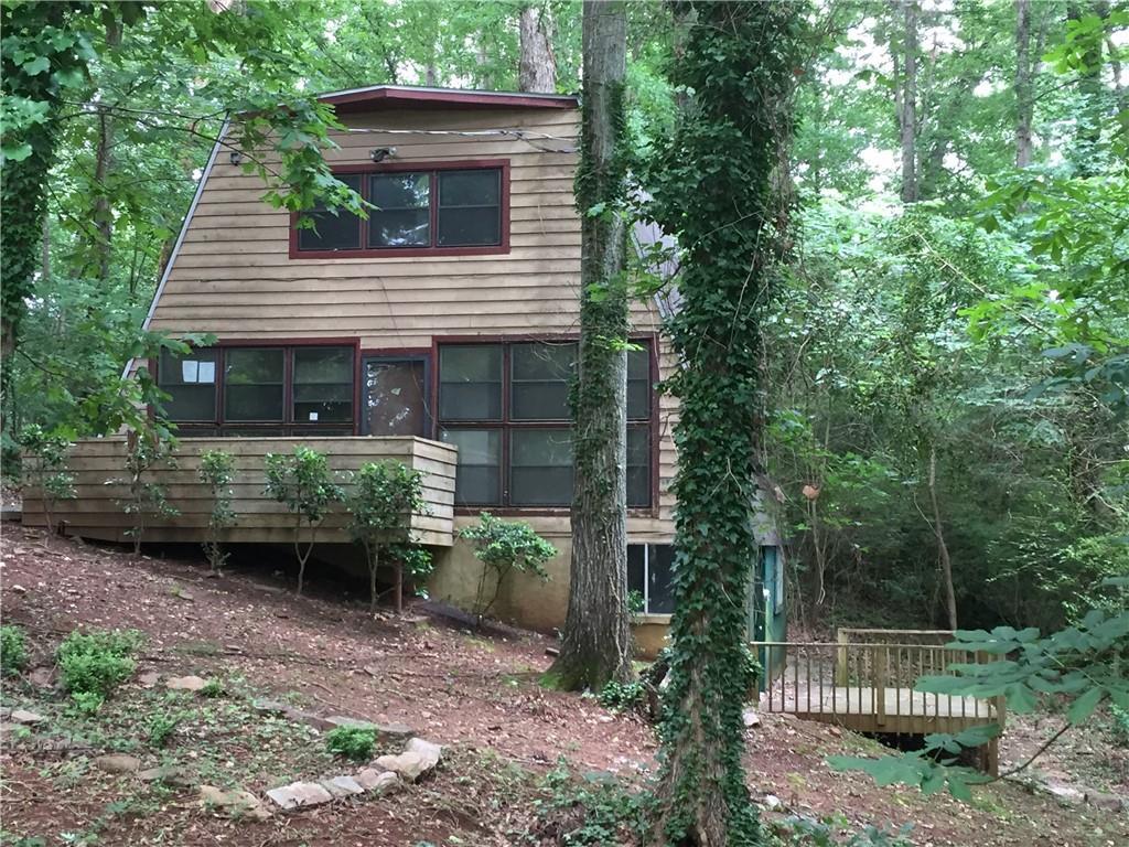8437 Lake Dr., Snellville, GA 30039