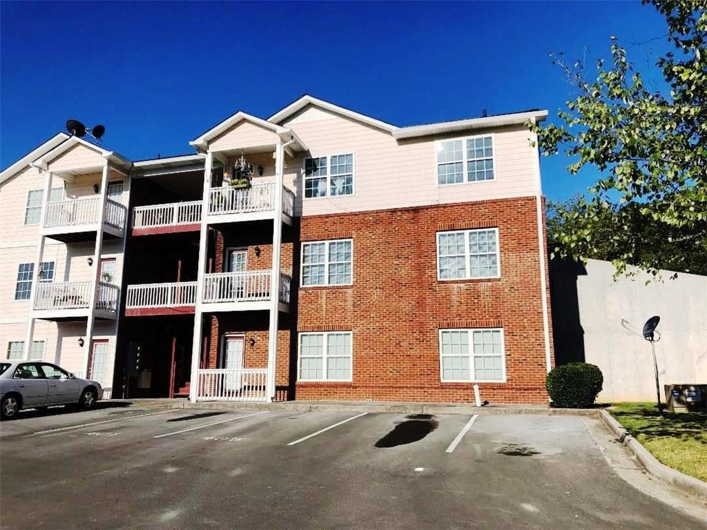 406 Waterford Dr., Calhoun, GA 30701
