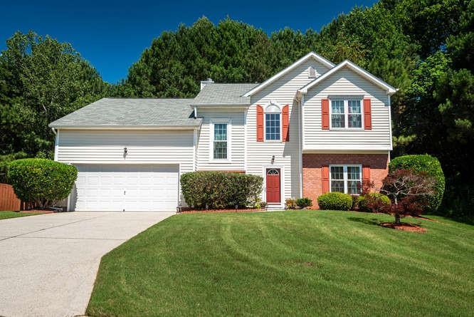 6807 Bridgewood Dr., Austell, GA 30168