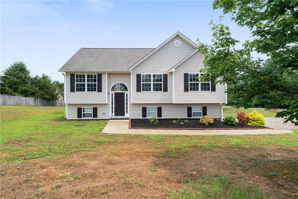 6905 Cedar Ridge Dr., Gainesville, GA 30506