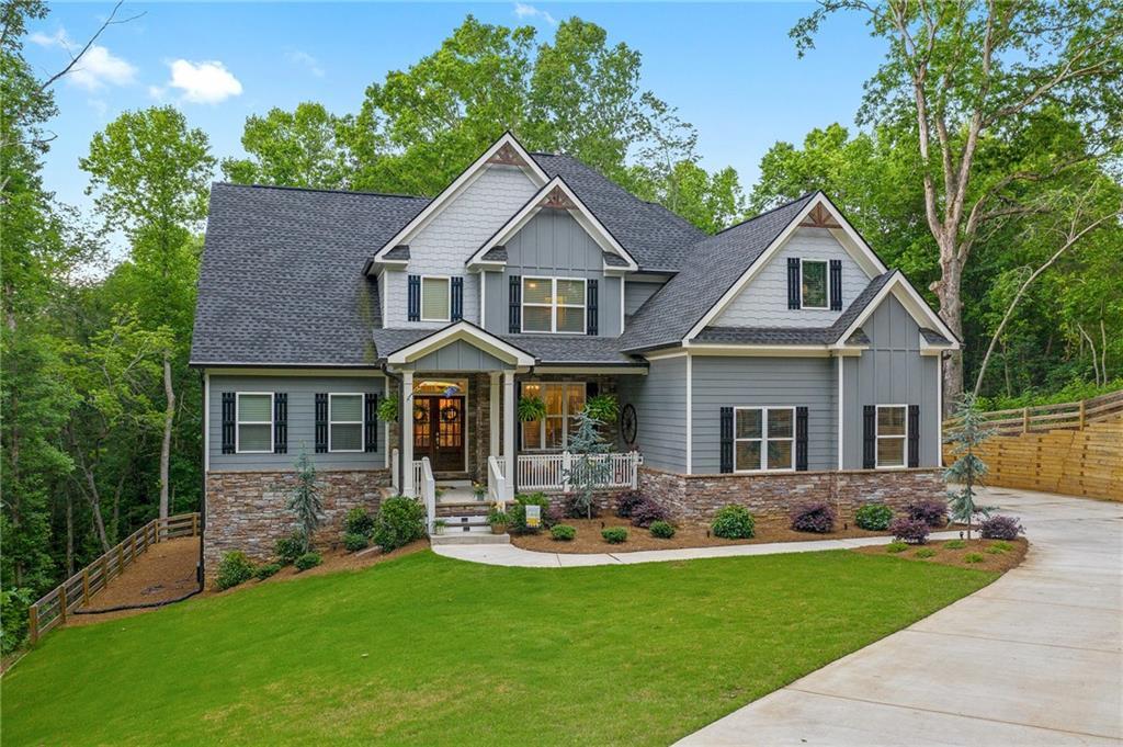 86 Stony Ct., Dawsonville, GA 30534