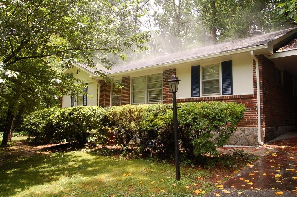 2711 Laurel Ridge Dr., Decatur, GA 30033