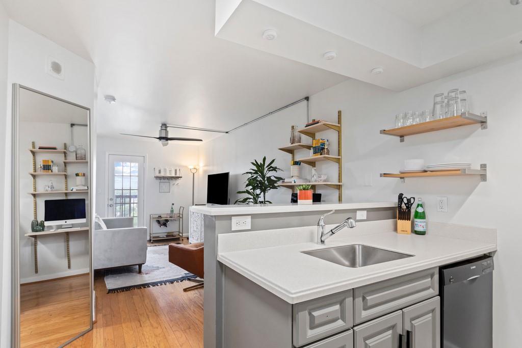 795 Hammond Dr. #1710, Sandy Springs, GA 30328