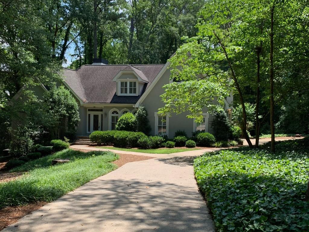 4740 Ridgegate Cir., Peachtree Corners, GA 30097