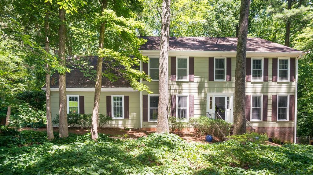 2069 Mountain Creek Rd., Stone Mountain, GA 30087