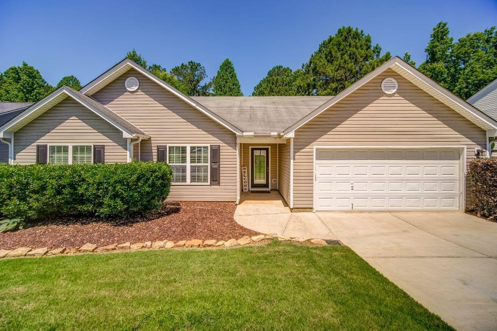 1763 Maxey Ln., Winder, GA 30680