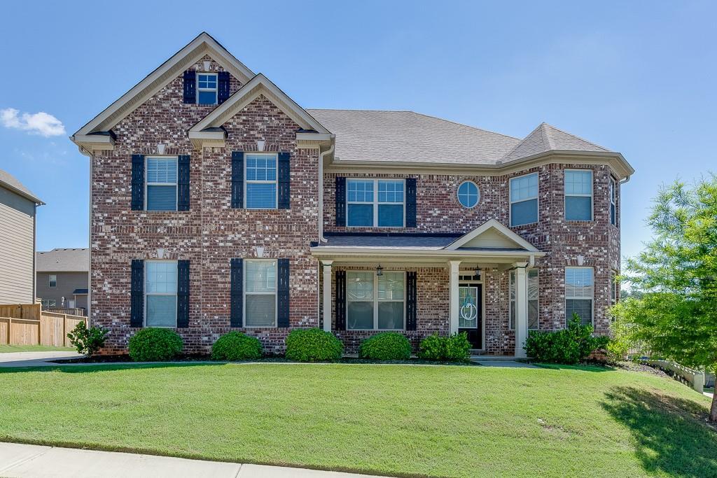 3742 Dragon Fly Ln., Loganville, GA 30052