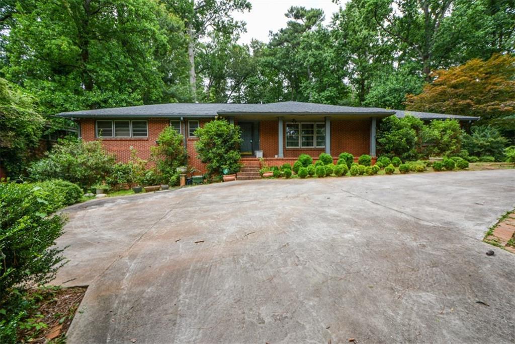 2363 Northside Pkwy., Atlanta, GA 30327