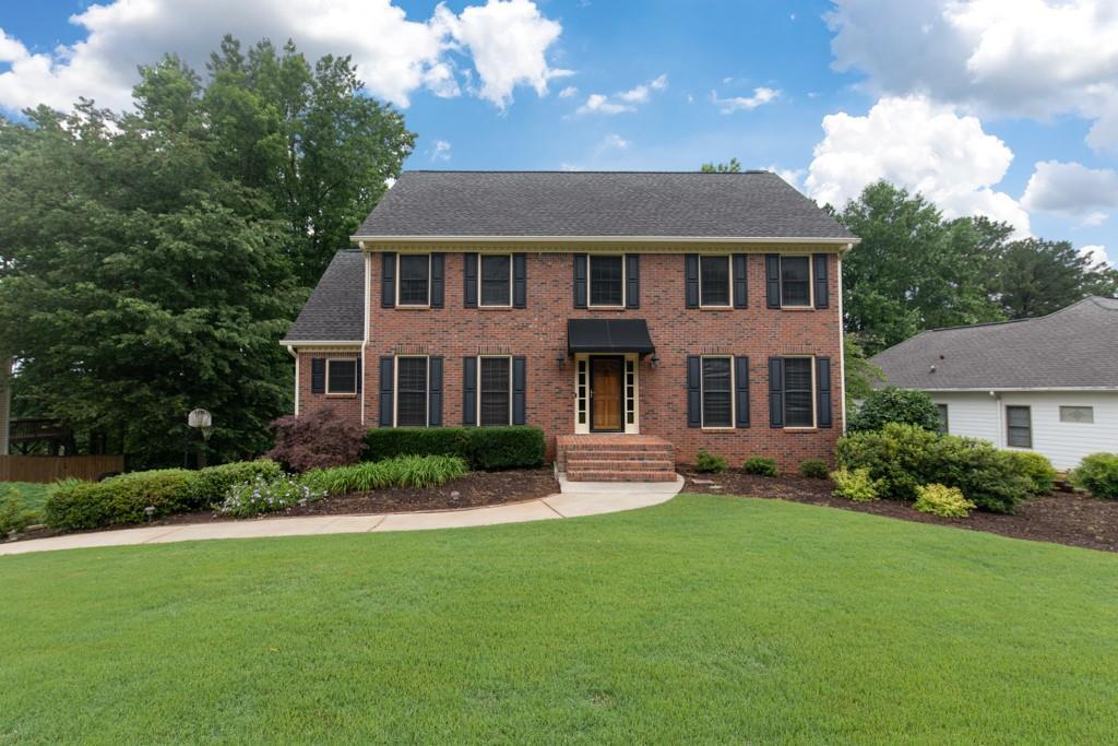 401 Timber Laurel Ln., Lawrenceville, GA 30043