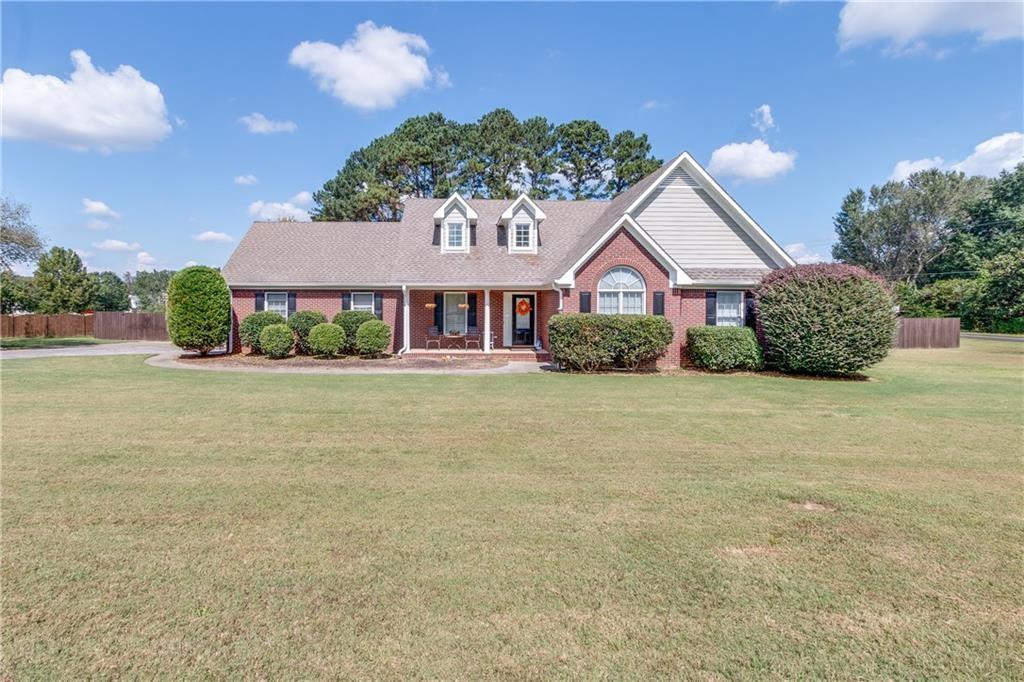 352 Rudy York Rd., Cartersville, GA 30121