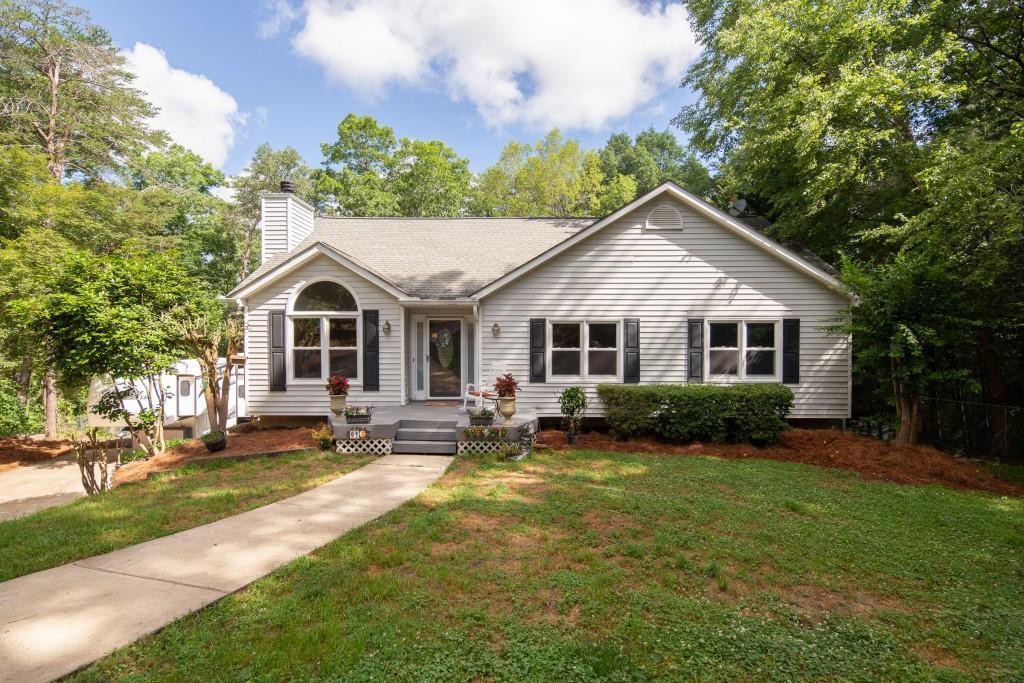 84 Blacks Mill Ln., Dawsonville, GA 30534