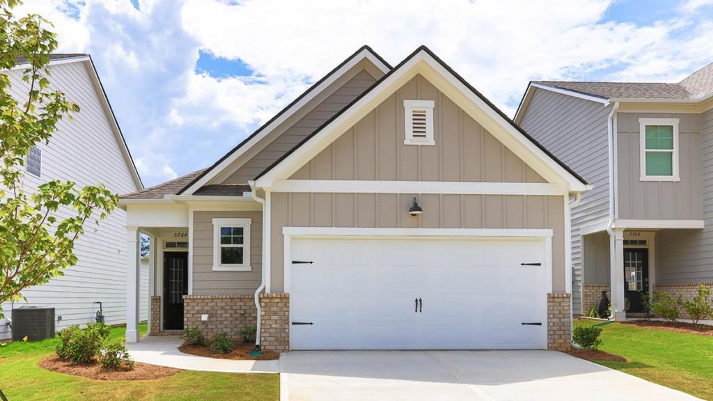 5764 Screech Owl Dr., Flowery Branch, GA 30542