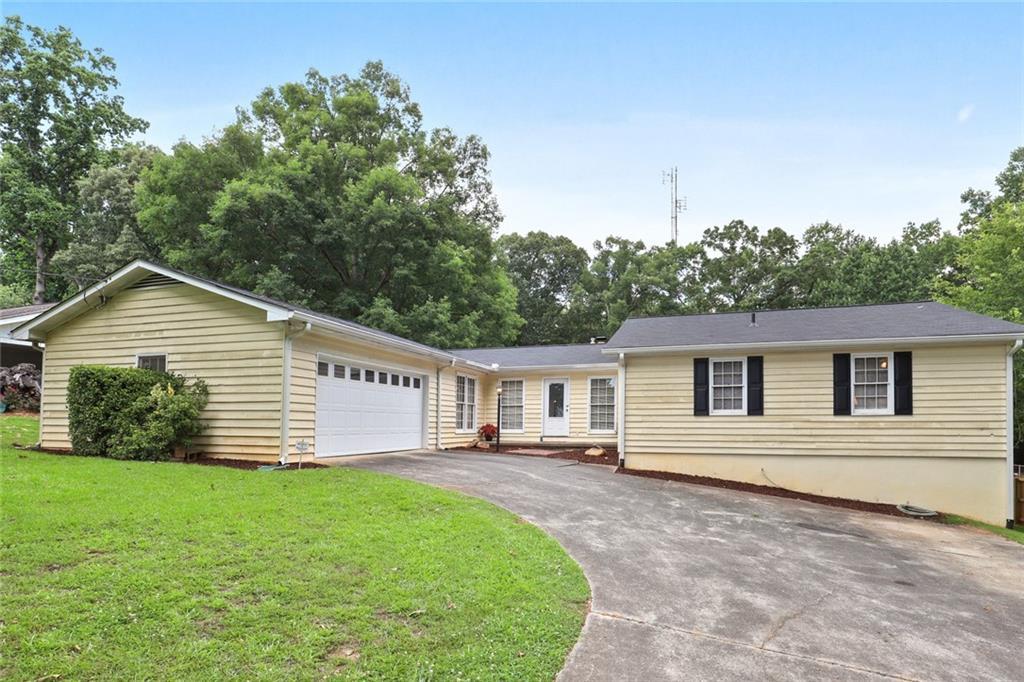 4245 Nowlin Dr., Smyrna, GA 30082