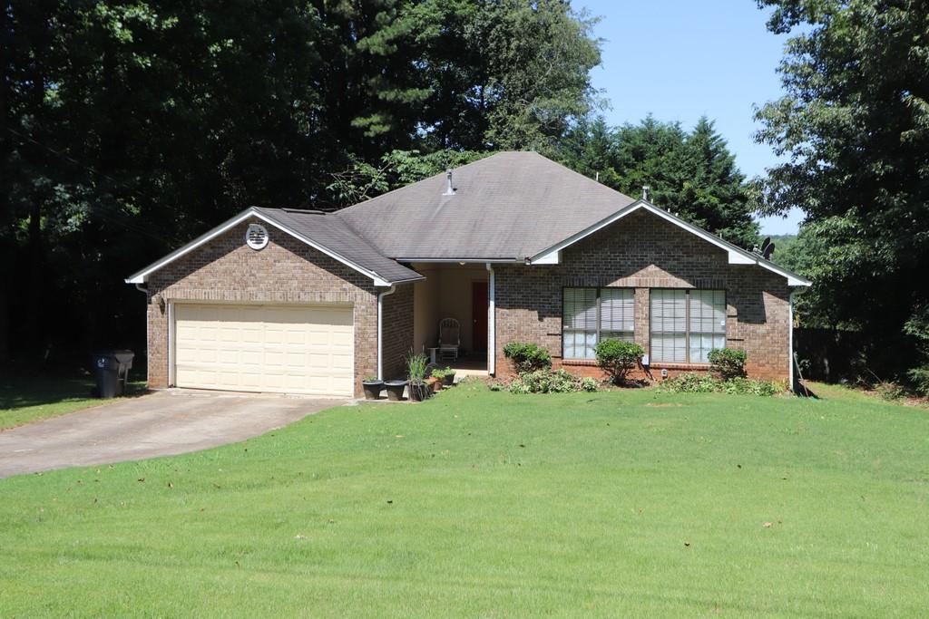 1350 Beeblossom Tr., Lawrenceville, GA 30044