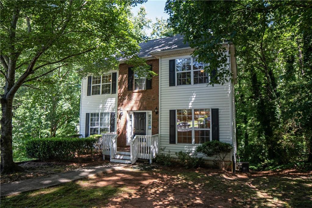 2195 Perrin Springs Dr., Lawrenceville, GA 30043