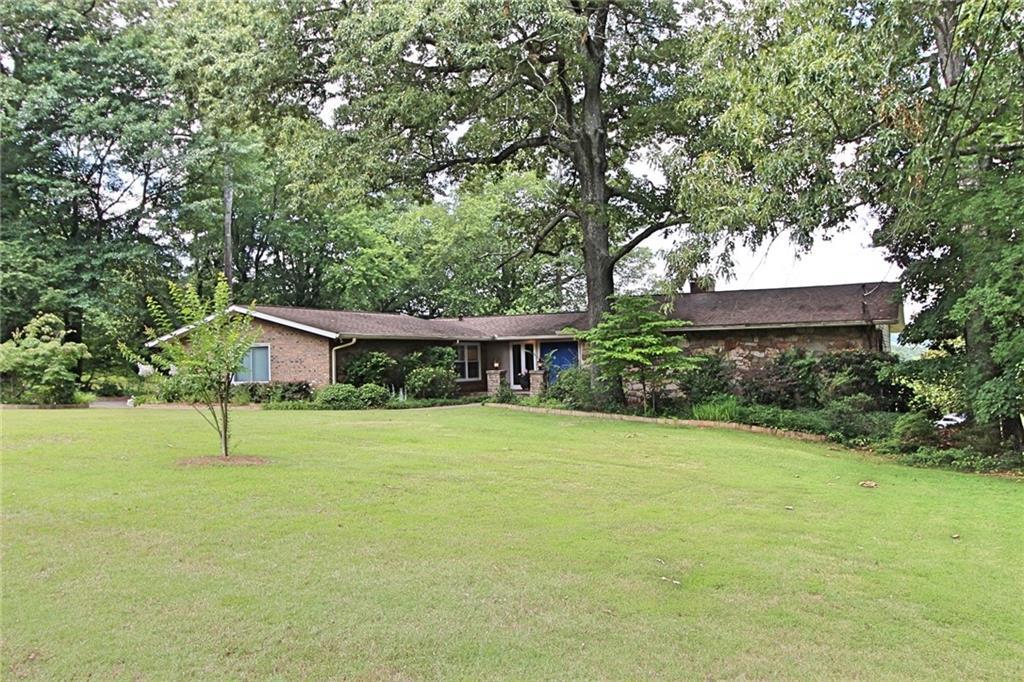 3 Walnut Dr., Cartersville, GA 30120