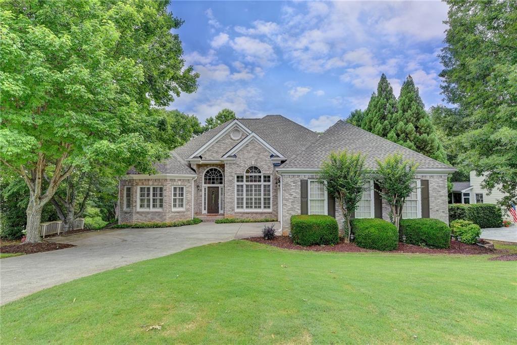 652 Montglade Ct., Suwanee, GA 30024