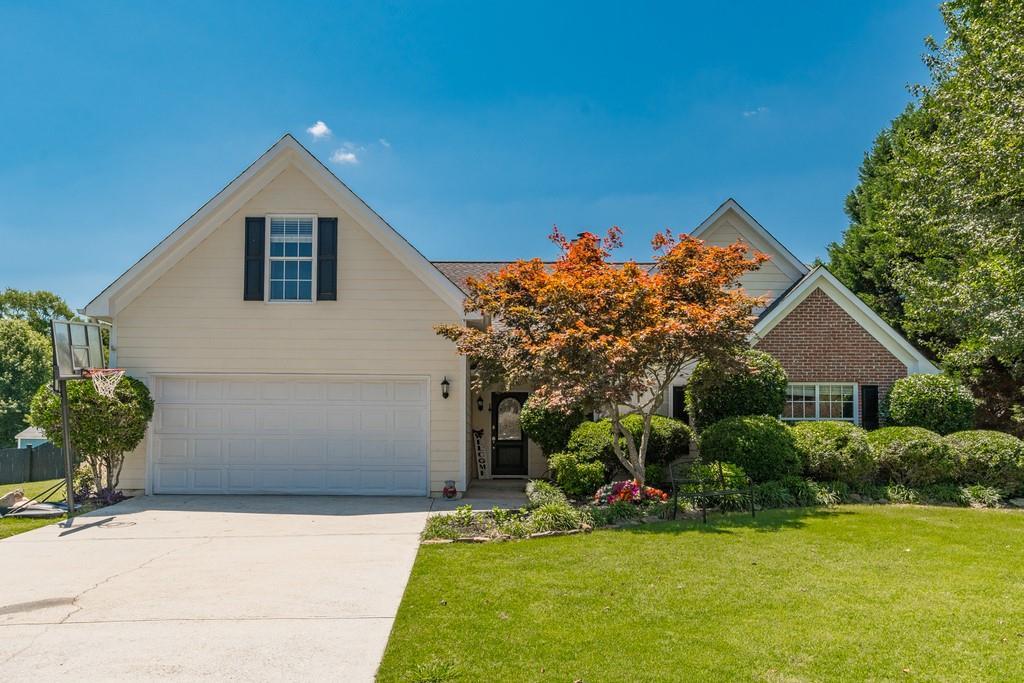 1315 Platinum Dr., Hoschton, GA 30548